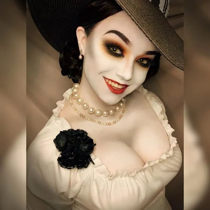 1612126808 522 Resident Evil Village los mejores cosplays de Lady Dimitrescu