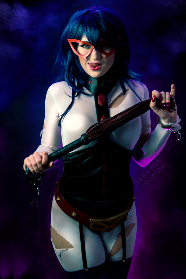 1615996145 936 My Hero Academia este cosplay de medianoche con clasificacion R