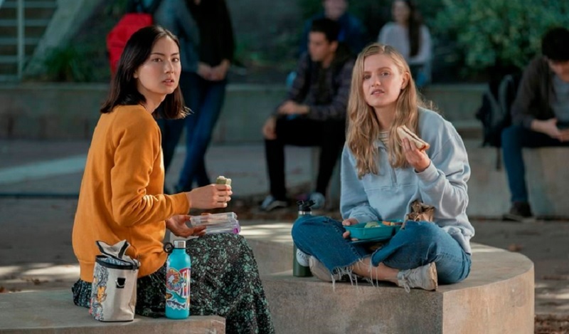 Moxie: ¡Explicación del final de la película de Netflix! Vivian y Claudia reconciliadas? 2 final moxie