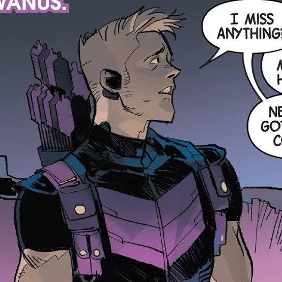 1619775611 119 Hawkeye mira el nuevo y super colorido disfraz de Clint