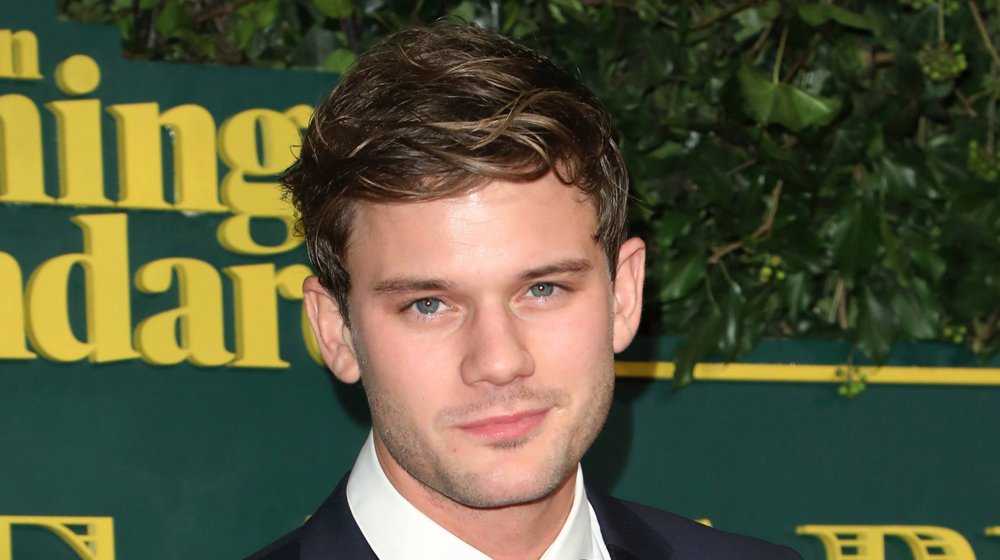 Green Lantern: Jeremy Irvine será el héroe gay Alan Scott en la serie HBO Max