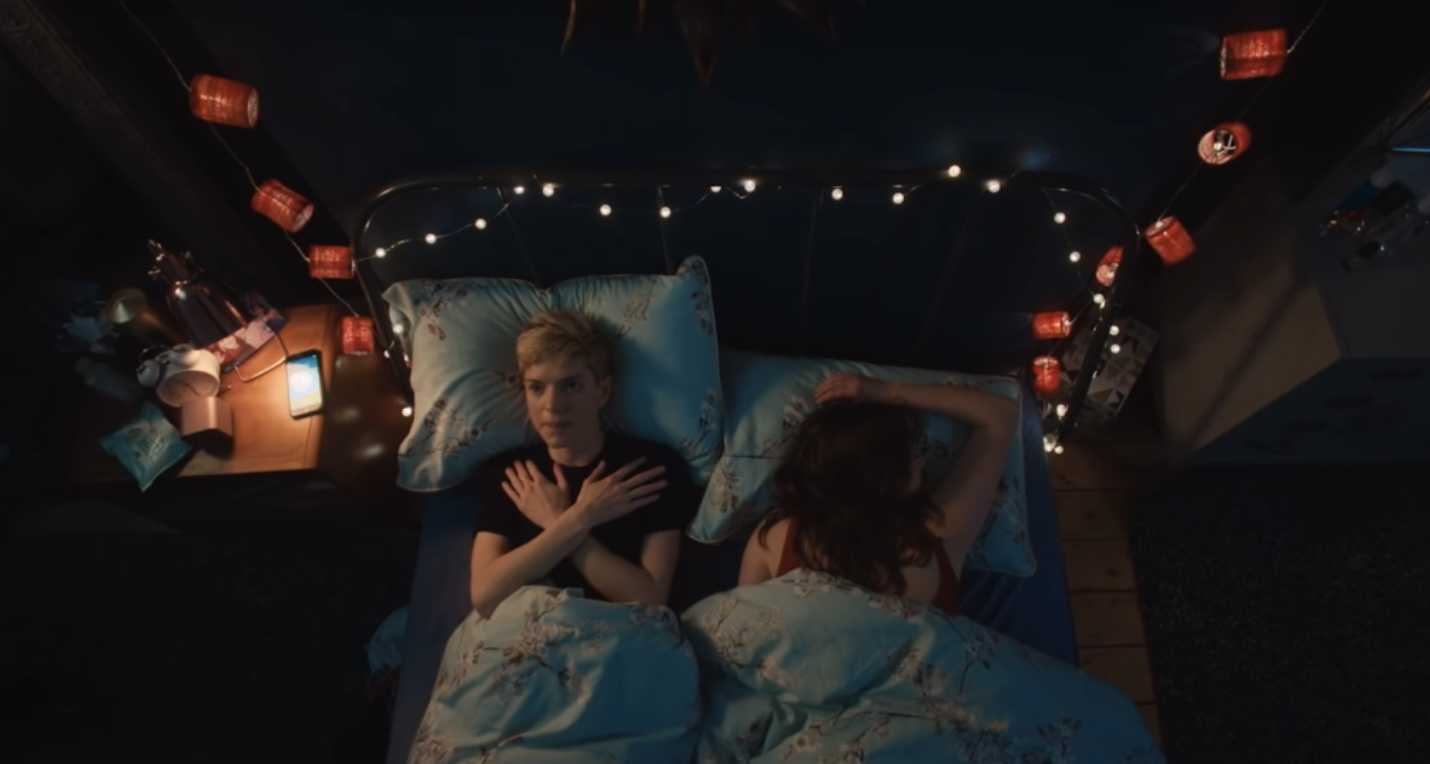 Feel Good Season 1: ¡Explicación del final de la serie de Netflix! 1 feel good saison 1 fin