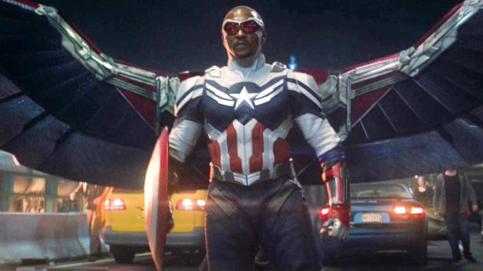 1622985126 371 Un fan de Marvel recreo este disfraz de Falcon Sam