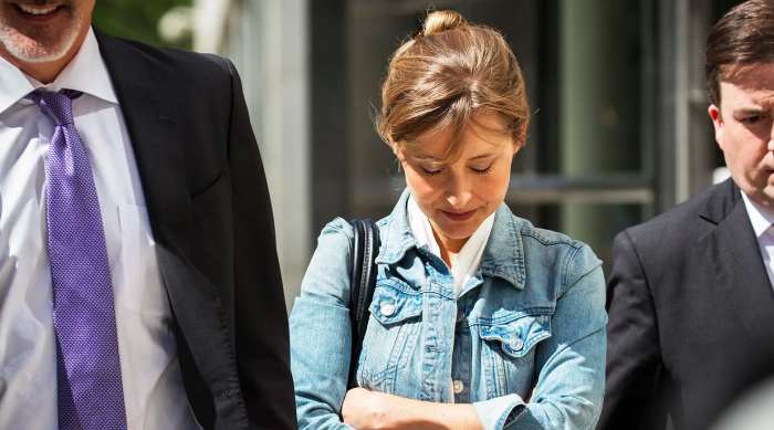 1625130009 138 Smallville Alisson Mack es sentenciado a prision