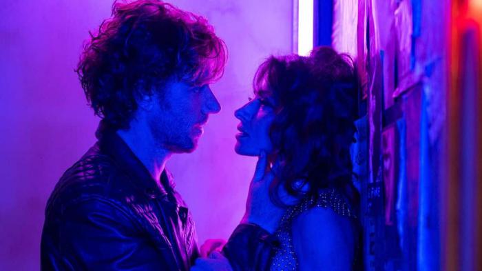 1625653927 686 Sex Life en Netflix Adam Demos da todos los