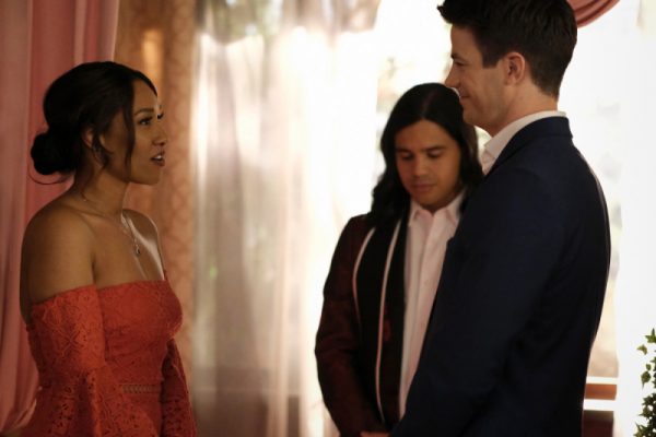 1626430565 864 The Flash temporada 7 Barry e Iris renuevan sus votos