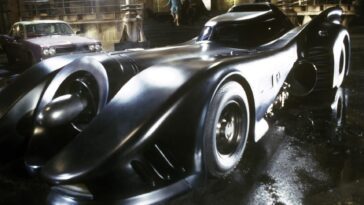 The Flash the movie: batmobile original y batcueva de Batman de Michael Keaton en imágenes