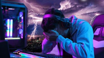 WTF: termina derribado de su sofá por el joystick de su consola