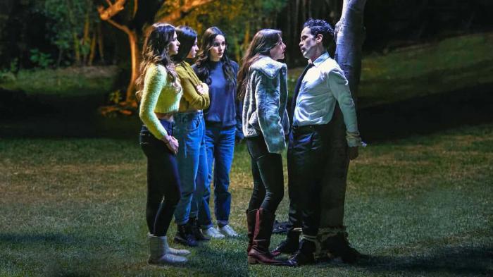 1633941613 704 Netflix despues de Quien mato a Sara esta serie en