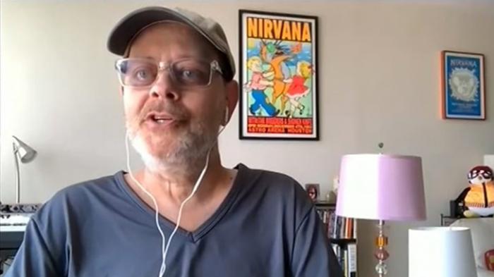 1635149529 0 Amigos James Michael Tyler Gunther ha muerto el elenco le