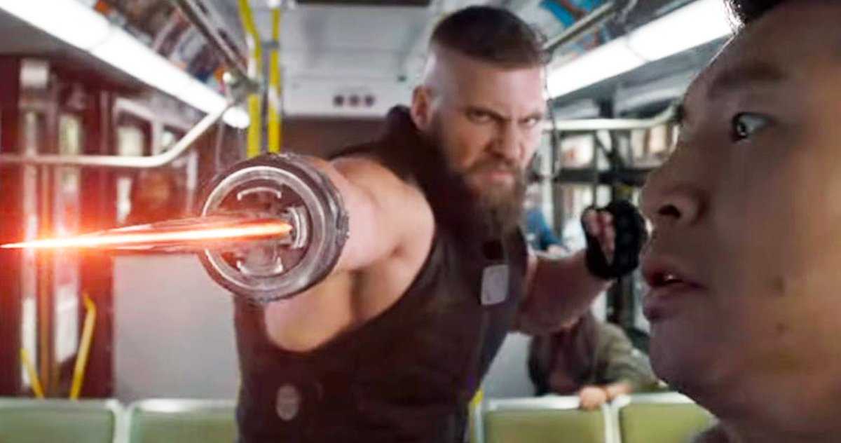 Shang-Chi: El desafío de la escena de la pelea del autobús con Razor Fist 89 Shang-Chi: El desafío de la escena de la pelea del autobús con Razor Fist