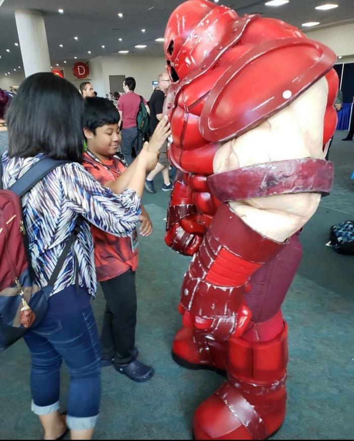 1639479367 438 El alucinante cosplay de X Men Scourge de Marvel