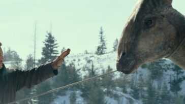 Jurassic World 3 The World De: Chris Pratt frente a un dinosaurio (foto)