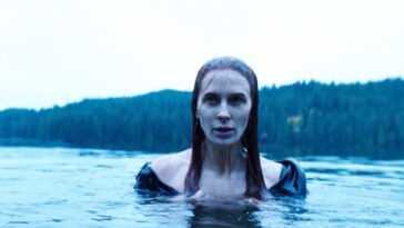 Batwoman temporada 3: Bridget Regan se revela a sí misma como Poison Ivy original