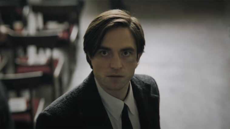 The Batman: The Rdidler envía un mensaje a Bruce Wayne en un funeral (fragmento) 1 The Batman: The Rdidler envía un mensaje a Bruce Wayne en un funeral (fragmento)