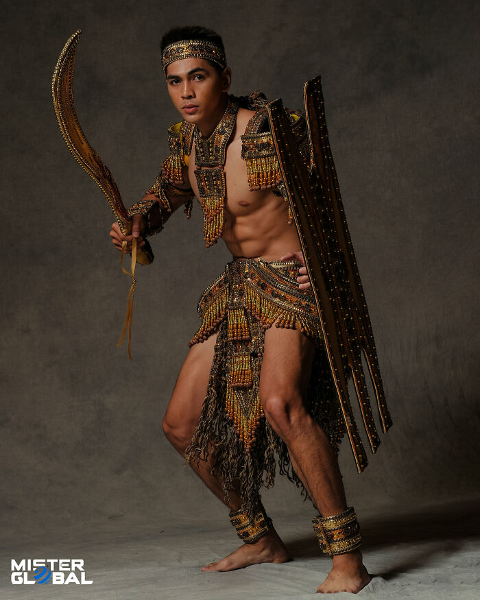 1647872647 694 30 atuendos tradicionales que parecen jefes de videojuegos