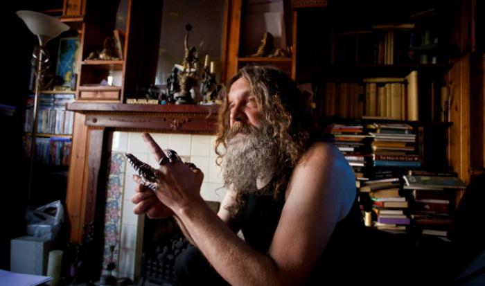 1650989046 864 Marvel el sulfuroso Alan Moore vuelve a arremeter contra los