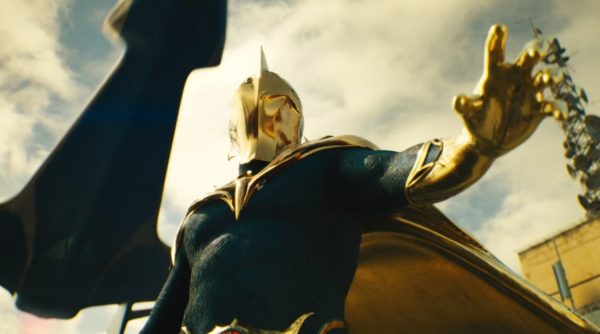 Black Adam: Nuevas imágenes de la película con Pierce Brosnan 3 1658492886 715 Black Adam Nuevas imagenes de la pelicula con Pierce Brosnan