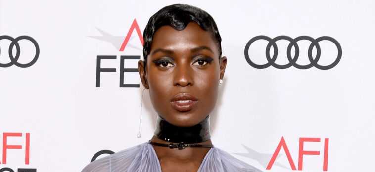 The Acolyte: Jodie Turner-Smith se une a la serie Star Wars 1 The Acolyte: Jodie Turner-Smith se une a la serie Star Wars