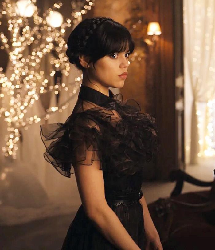 Miercoles gracias a la estrella de la serie de