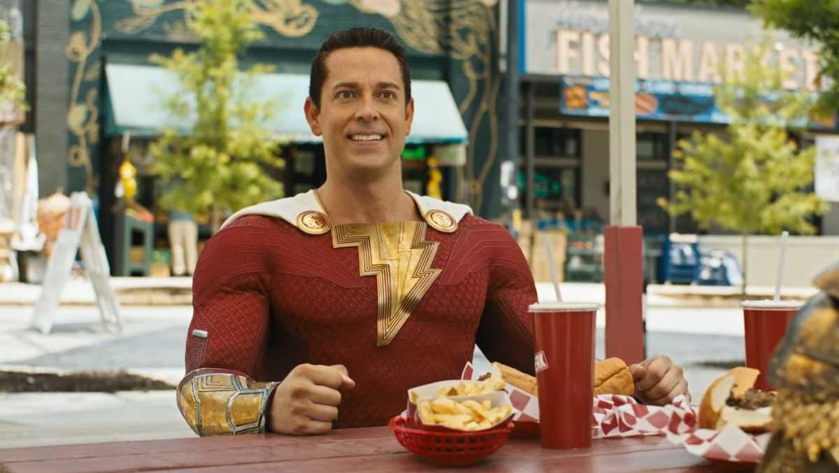 ¡Shazam!  : Zachary Levi responde a los rumores de su partida