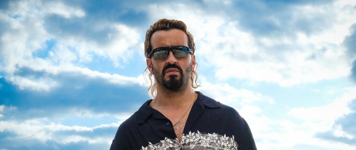 Centinela: Jonathan Cohen es policía y cantante en la película Prime Video (teaser)