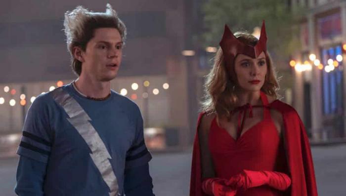 WandaVision: una escena eliminada finalmente resuelve este misterio en torno a la serie Marvel 4 Evan Peters y Elizabeth Olsen en WandaVision