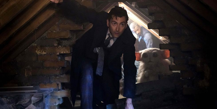 Doctor who david sosteniendo 2023 la bestia estrella