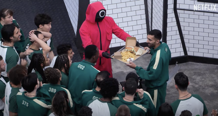 Calamares el desafío: rodajes, quejas, comentarios, el programa de Netflix es un desastre 5 Hamburguesa del juego del calamar