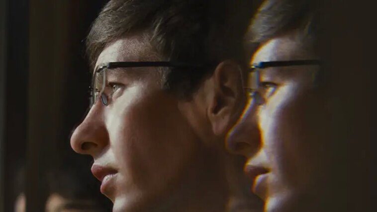 Saltburn: ¡Explicación del final! ¿Qué le pasa a Oliver? 1 Ayther logo