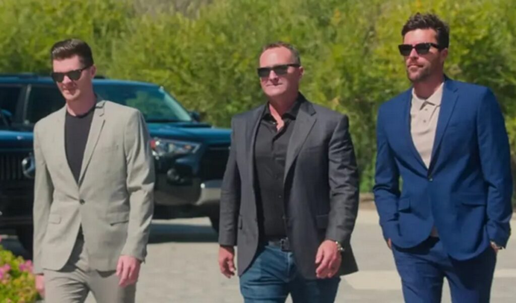 Vendiendo el OC: ¿Tyler Stanaland dejó el grupo? 2 vendiendo el oc tyler