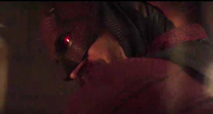 Charlie Cox como Daredevil en Nacido de nuevo