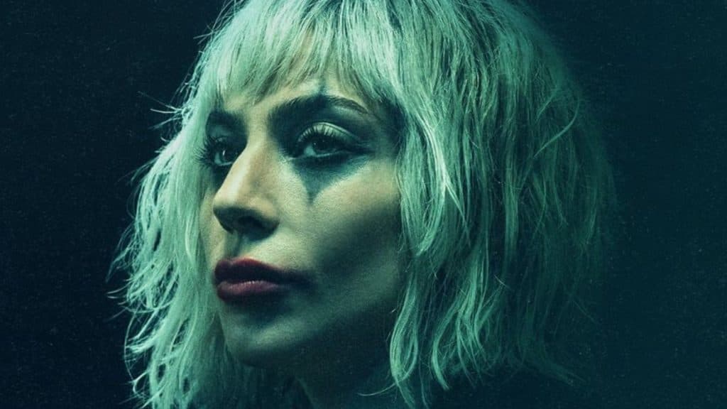 Harley Quinn maquillada como payaso en la imagen clave de Joker: Folie à Deux