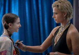 Harley Quinn (Lady Gaga) et Arthur Fleck (Joaquin Phoenix) dans Joker: Folie à Deux.