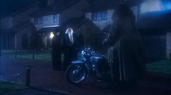 Hagrid llega a 4 Private Drive