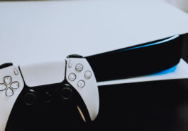 1741865182 Ps5 Pack Sony Console Con Un Segundo Joystick En Promocion.jpg