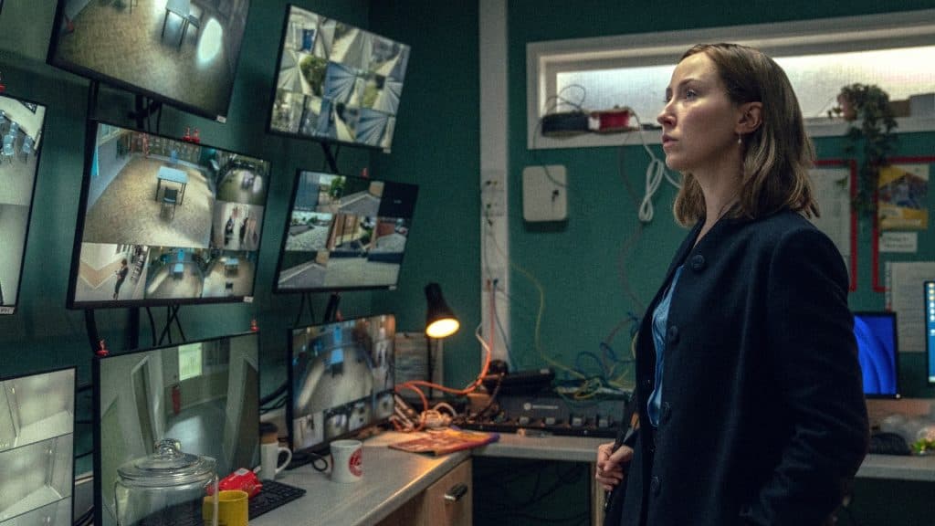 La psicóloga de Jamie delante de cámaras en Adolescencia