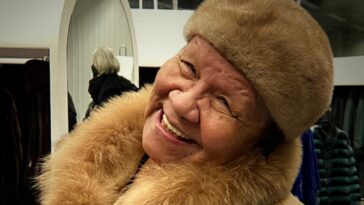 1742940960 Mi Madre La Estafadora ¿que Pasa Hoy De Dionne Hanna.jpg