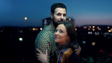 1745376829 El Amor Es Adicional ¿donde Ver La Pelicula En La.jpg