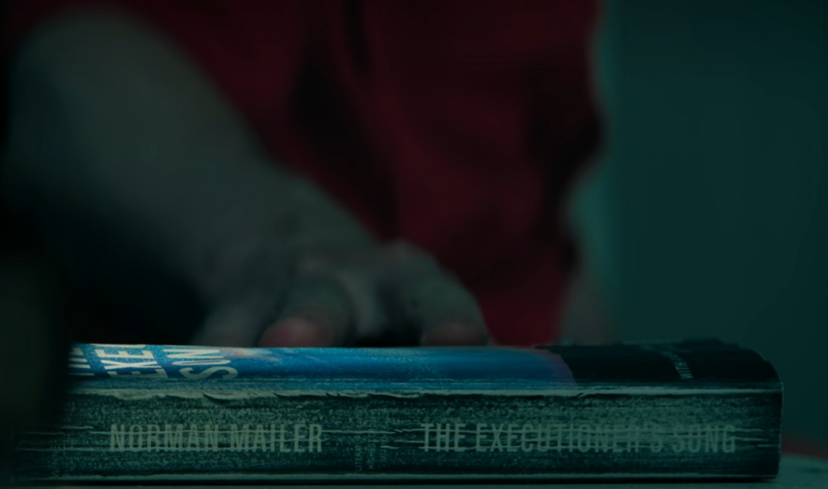 1745514888 Te Temporada 5 ¿que Libro Lee Joe En Prision Significado.jpg