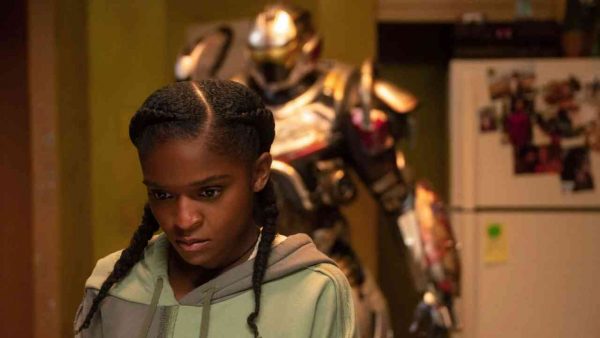 1750945272 464 Ironheart Un corazon de oro en una armadura de hierro