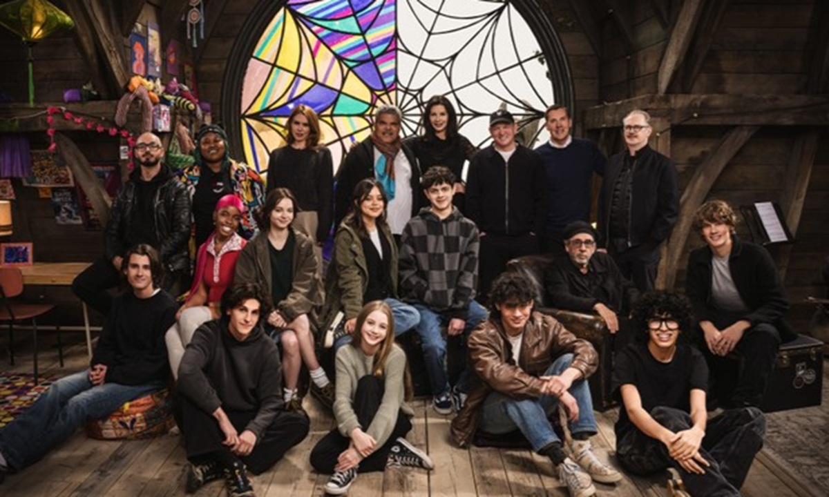 Miércoles Temporada 2: ¿Cuántos años tienen los actores y personajes?