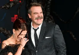 ¡Sabemos la verdad sobre la controversia entre David Harbour y Millie Bobby Brown!