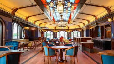 ¡El nuevo restaurante gourmet Frozen de Disneyland París está causando polémica!