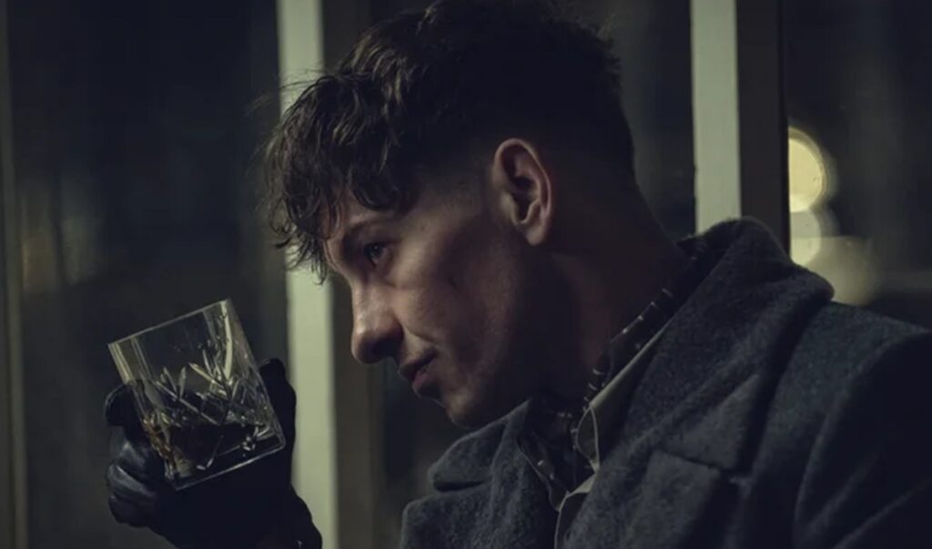 Peaky Blinders el Inmortal: ¿Por qué cambió el actor de Duke? 2 duque actor cambia anteojeras pico