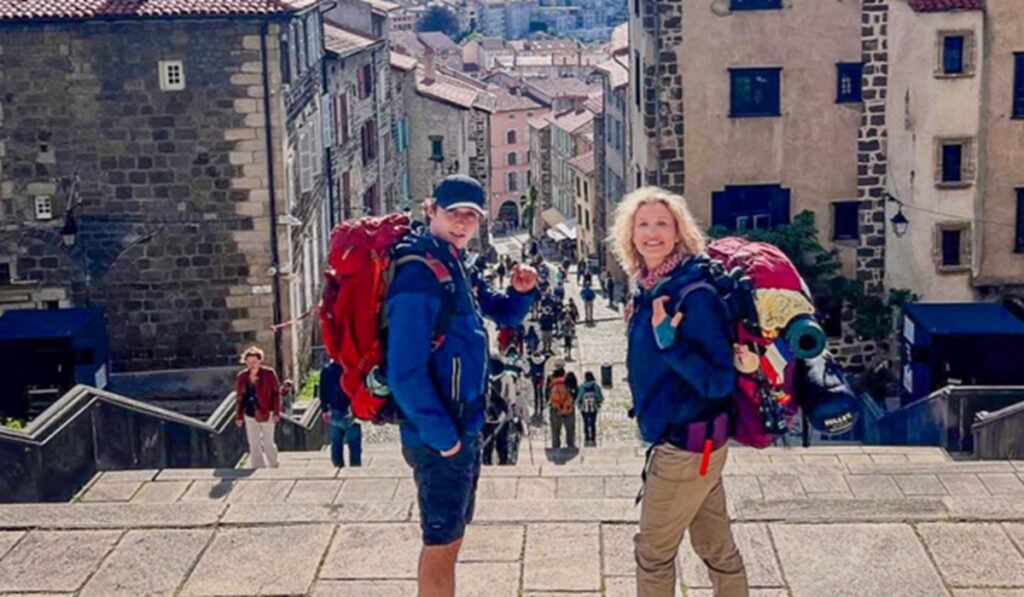 Compostelle: ¿A qué edad deben ver la película los niños? 2 edad de compostela
