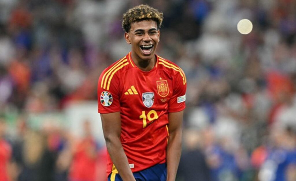 Lamine Yamal: ¡5 cosas que debes saber sobre el futbolista! 2 lamine yamal cosas que debes saber