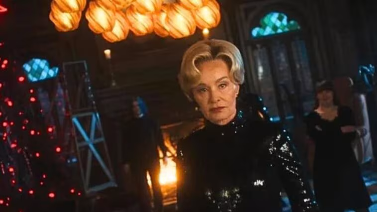 American Horror Story 13: Reunión Familiar del Infierno 3 American Horror Story 13: Reunión Familiar del Infierno
