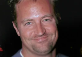 Matthew Perry: ¿Qué pasa con sus amigos y familiares hoy? 6 Matthew Perry: ¿Qué pasa con sus amigos y familiares hoy?